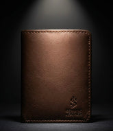 Men’s Classic Leather Wallet with Button – Secure & Stylish