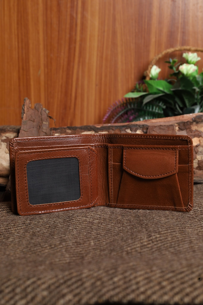 UrbanCoin – Slim Bifold Leather Wallet