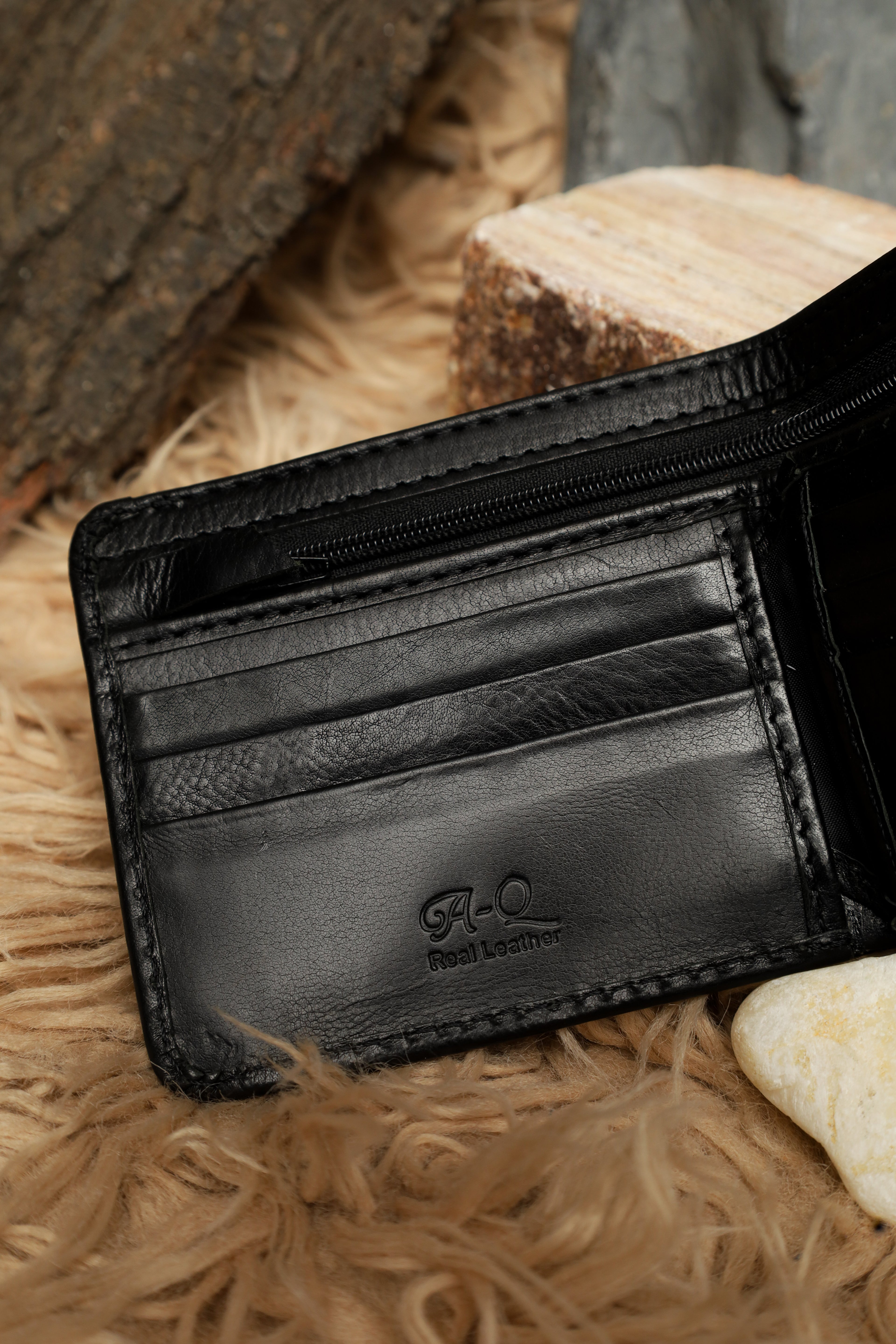 Luxury Bifold Men’s Wallet